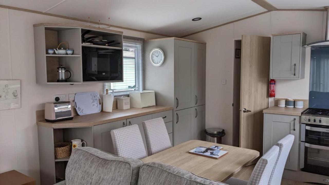Luxury 2 Bedroom Caravan In Stunning Location พิทลอครี ภายนอก รูปภาพ